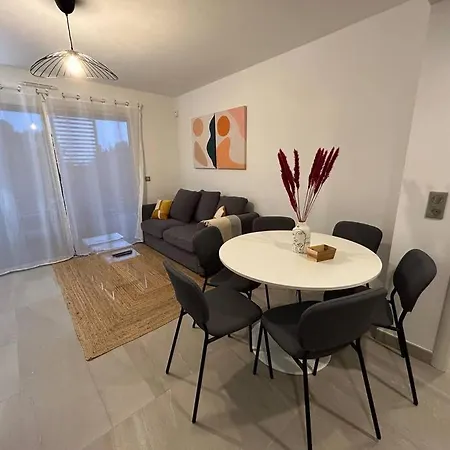 Prestige View 411 By Avecoeur * אזה